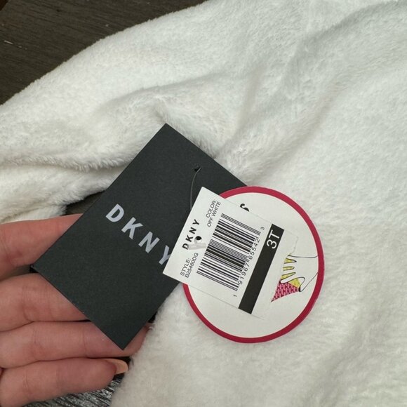 DKNY Girls Reversible Heart Sequin Sweatshirt Hoodie Size 3T - Picture 5 of 5